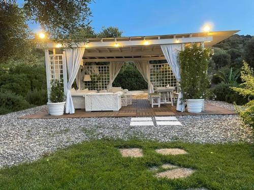View, Trullo di Charme with pool, coastal Ostuni in Zona Sisri