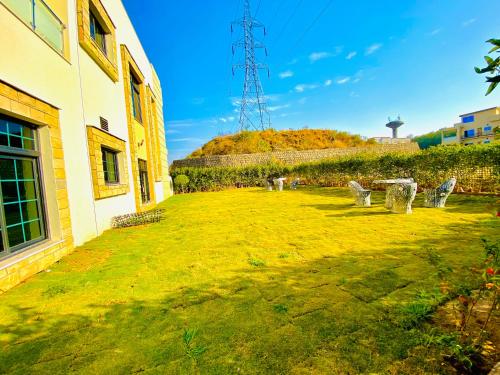 Moon light guesthouse in Rawalpindi