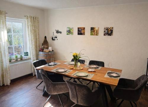 Iekārtas, Eifel-Mosel Lounge ruhig & modern 149 qm für bis zu 6 Gäste nahe Cochem (Eifel-Mosel Lounge ruhig & modern 149 qm fur bis zu 6 Gaste nahe Cochem) in Greimersburg