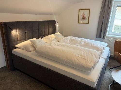 Pension Schiessling in آنيف