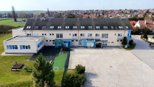 Viesnīcas āriene, Penzion Lindava in Ružindol