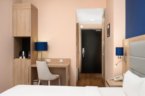 Verdi Grand Hotel - image 18