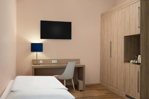 Verdi Grand Hotel - image 42