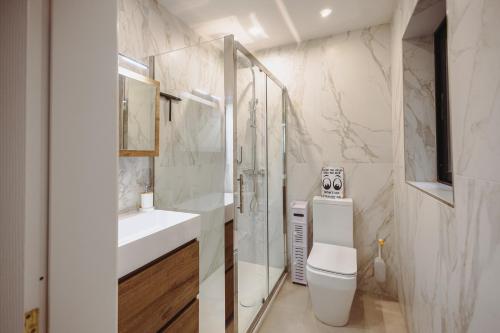 Central Apartment in St Julian's Perfect for Families - image 2