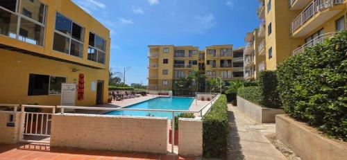 Apartamento Con Piscina Cerca Al Aeropuerto