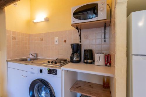 Maisonnette Chez Aurèle (Maisonnette Chez Aurele) in Santa-Maria-di-Lota