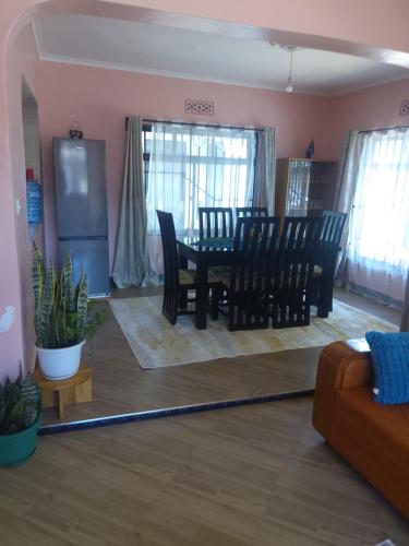 Cae Cozy Home in Karatu