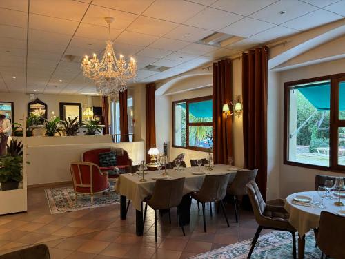 Étterem, Appart'Hotel Castel Emeraude, Charme et Caractere in Arles-sur-Tech