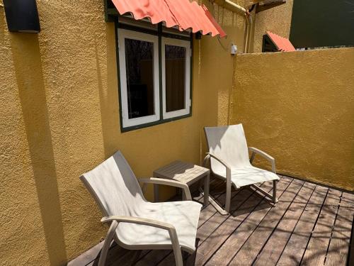 Dotări, Studio Tropical Paradise - The green flamingo in Willibrordus