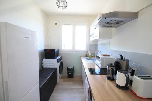 La Colline - Pont-Hebert - com - Grand Parking gratuit, De 1 a 4 personnes, Tout equipe, Netflix, Am in Pont-Hébert