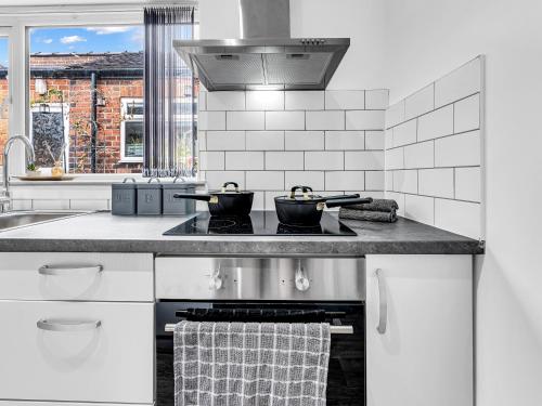 Spacious 3BR Contractors and Working Professionals in 哈茨希尔
