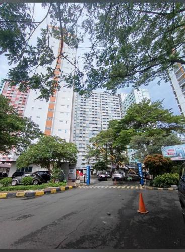 2BR Apartemen Sentra Timur Jakarta -Full Furnished & WIFI in Cakung