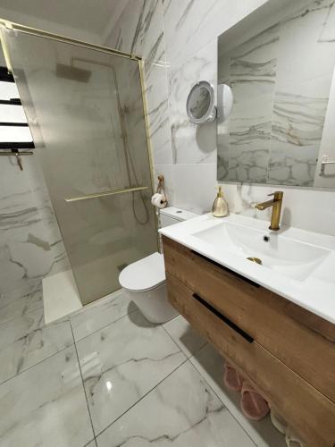 Golden Dream Suites la Suite Gold in กาปสแตร์ แบลโล