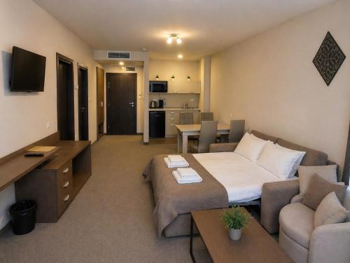 Hotel Magnific - image 6
