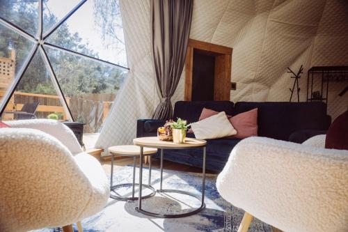 Skyview Glamping Jacuzzi , Sauna in Радзимін