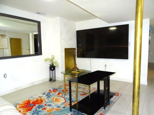 Cozy 1 Bed Apt in Randolph in Randolph