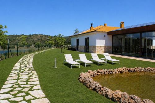 . Casas Rurales Laguna La Tinaja