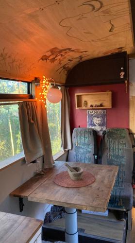 Le Bus de la Forêt (Le Bus de la Foret) in Iffendic