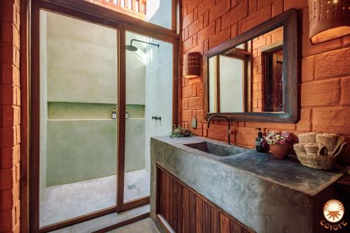 Coyote 4BR Villa Pool Garden Ocean View in Puerto Angel