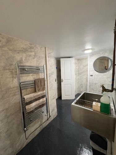 Cwmcarn Hotel & Bunkhouse 4
