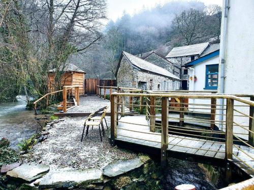 Riverside Cottage in Devon in Shirwell