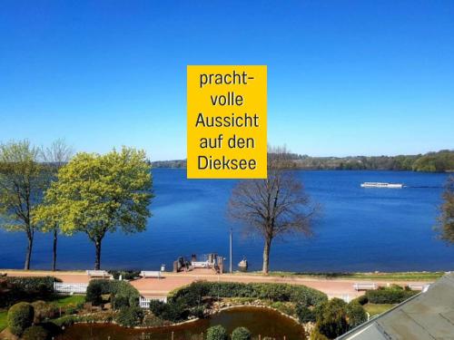 Heimathafen Dieksee - mit direktem Seeblick & Balkon am Dieksee