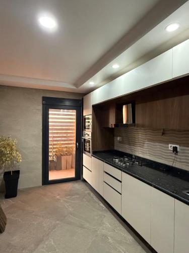 Dar Diaf Partial Sea & Sunset View T4 Appartment in Chéraga