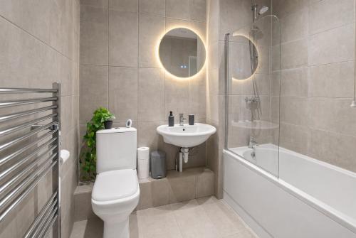 Modern Brixton 2 Bed Apartment with Free Gated Parking - image 13