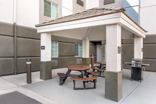 Sonesta Simply Suites Las Vegas - image 33