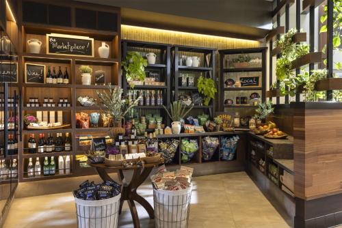 Embassy Suites Napa Valley - image 23