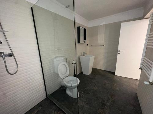 LuxInn Room Type - Deluxe Double or Twin Room