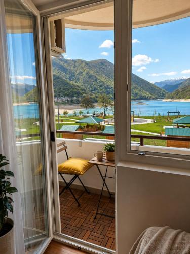 Apartment Lake story in Pluzine