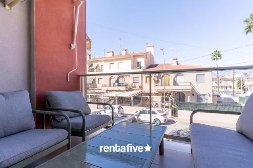 rentafive - Gran Playa - A/C - Balcón