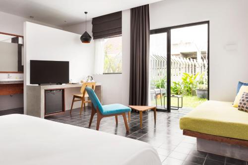 Hillocks Hotel & Spa Room Type - Jacuzzi King Suite with Balcony with 35% Off Spa Hillocks Hotel & Spa Room Type - Jacuzzi King Suite with Balcony with 35% Off Spa