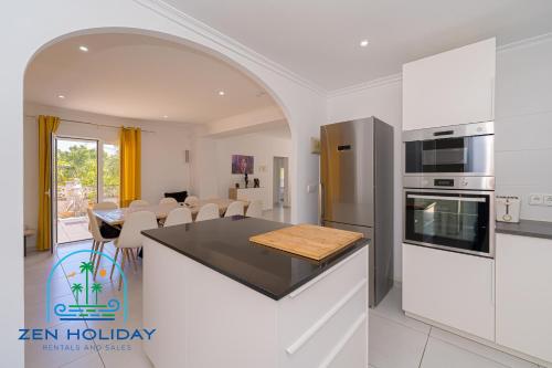 Villa Reyets 4 bed 3 bath Private Pool in El Albir