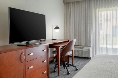 Courtyard by Marriott Boston Norwood/Canton - image 37