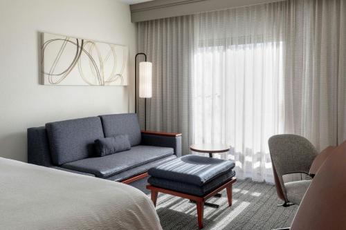 Courtyard by Marriott Boston Norwood/Canton - image 38