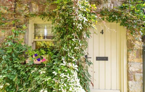 Cosy Llangattock Hideaway in Llangattock