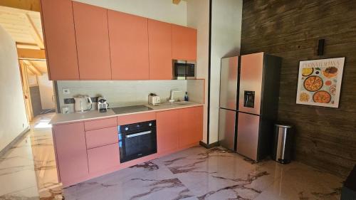 Kitchen, La grange de Bourg Saint maurice in Le Mollard