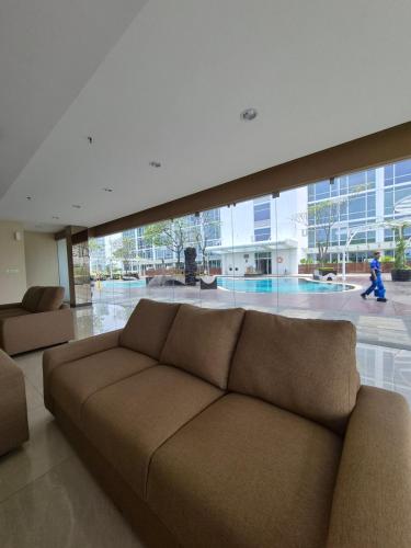 Cozy 1BR UResidence 2 by REJA Essentials in Karawaci