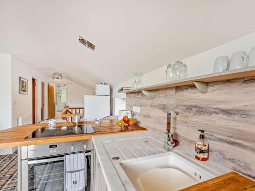 Iekārtas, 2 Bed in Sheffield oc-92978 in Midhopestones