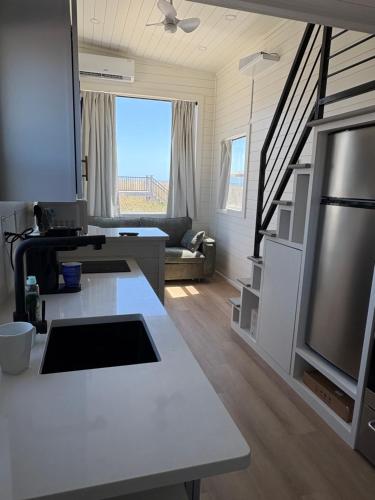 Oceanfront Tiny Retreat in Holden Beach (NC)