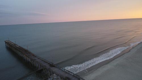 Oceanfront Tiny Retreat in Holden Beach (NC)