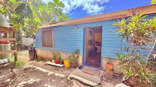 Phantom rock view homestay in Wayasewa Island