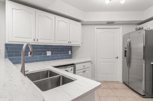 2-2 Oceanview Oceanwalk Condo! 13-506 in New Smyrna Beach, USA