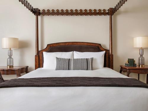 2 queen beds