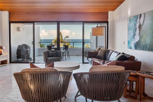 Charming Mediterranean Villa Ocean Views & Pool - image 2
