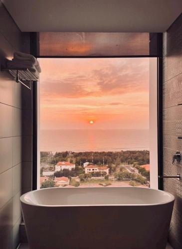Apec Mandala Whydham Hotel & Spa Tuy Hoa - Phu Yen -Dak Lak New in Tuy Hòa (Phú Yên)