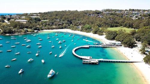 KozyGuru | Mosman | Serene Boutique Apt Retreat - image 5