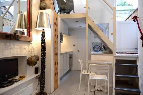 The Framerys Prices Photos Reviews Address United Kingdom - 